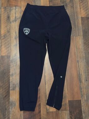 Lululemon Adapted State High-Rise Jogger
Florida Panthers hockey navy size 8